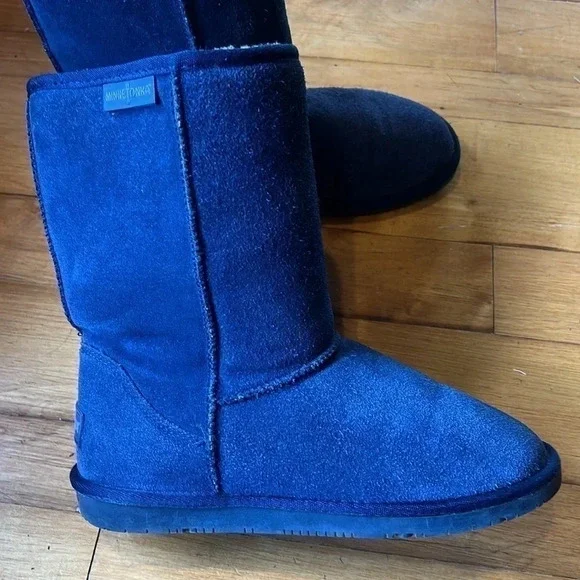Minnetonka Women's Olympia Sheepskin / Wool Short Boot Elegance Indigo Size 9 - Picture 5 of 8